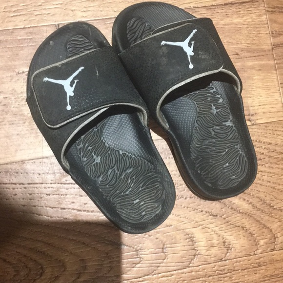 jordan sandals size 11